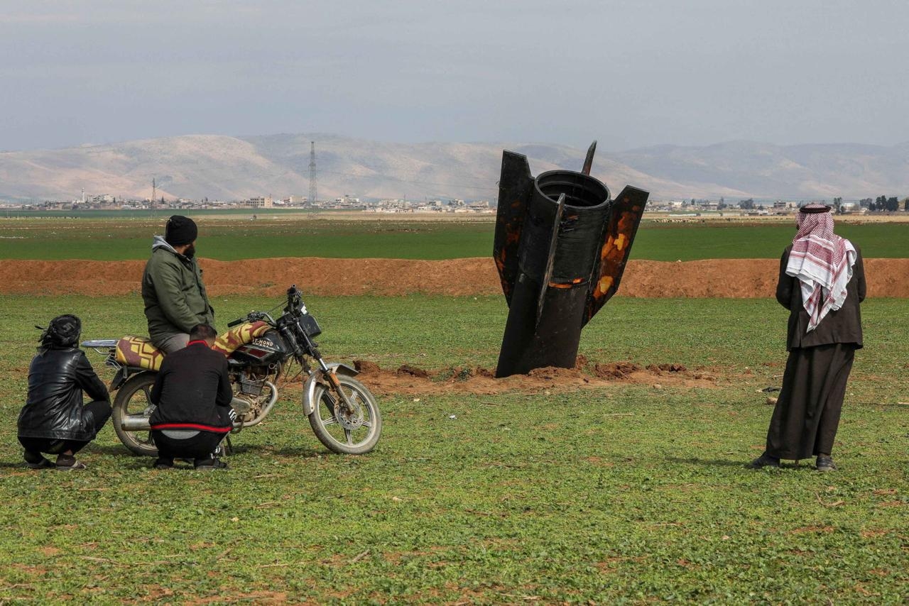 Фото: иранская ракета, упавшая на территории Сирии / AP Photo
