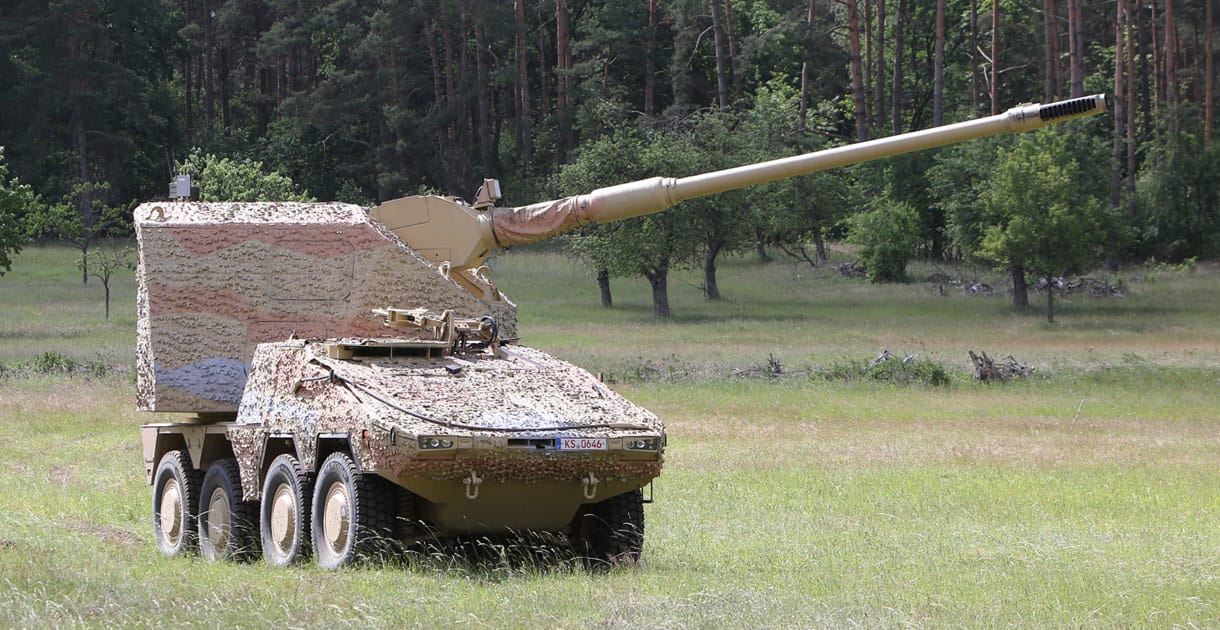 Германия к весне 2025 года поставит Украине 18 самоходных гаубиц RCH-155 с дальностью стрельбы до 54 километров