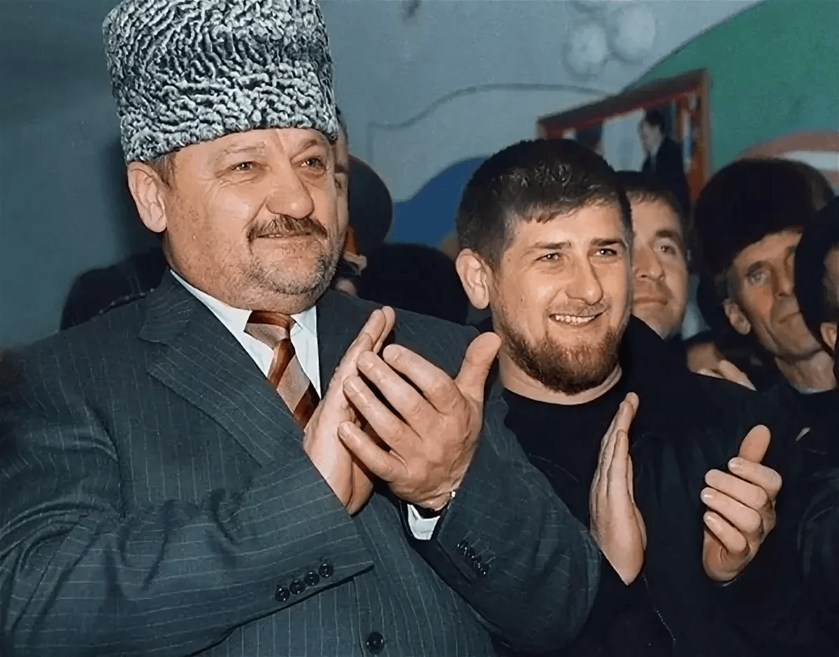Правозащитник Черкасов: «Казалось, Ахмат Кадыров предчувствовал свою гибель». 20 лет назад в Грозном убили отца Рамзана Кадырова