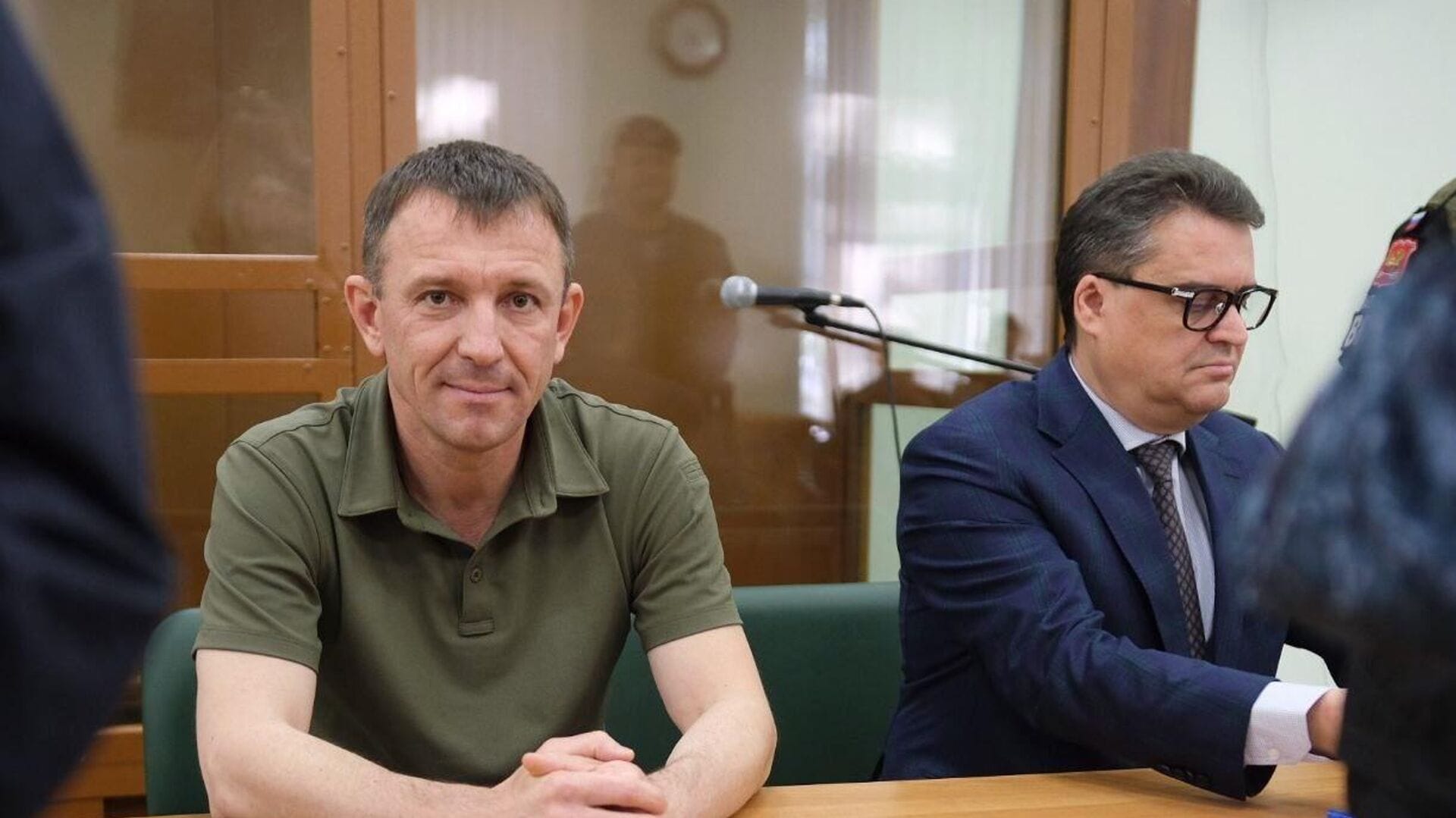 «Ъ»: В деле генерала Попова о мошенничестве изначально фигурировал другой генерал, но он погиб на фронте