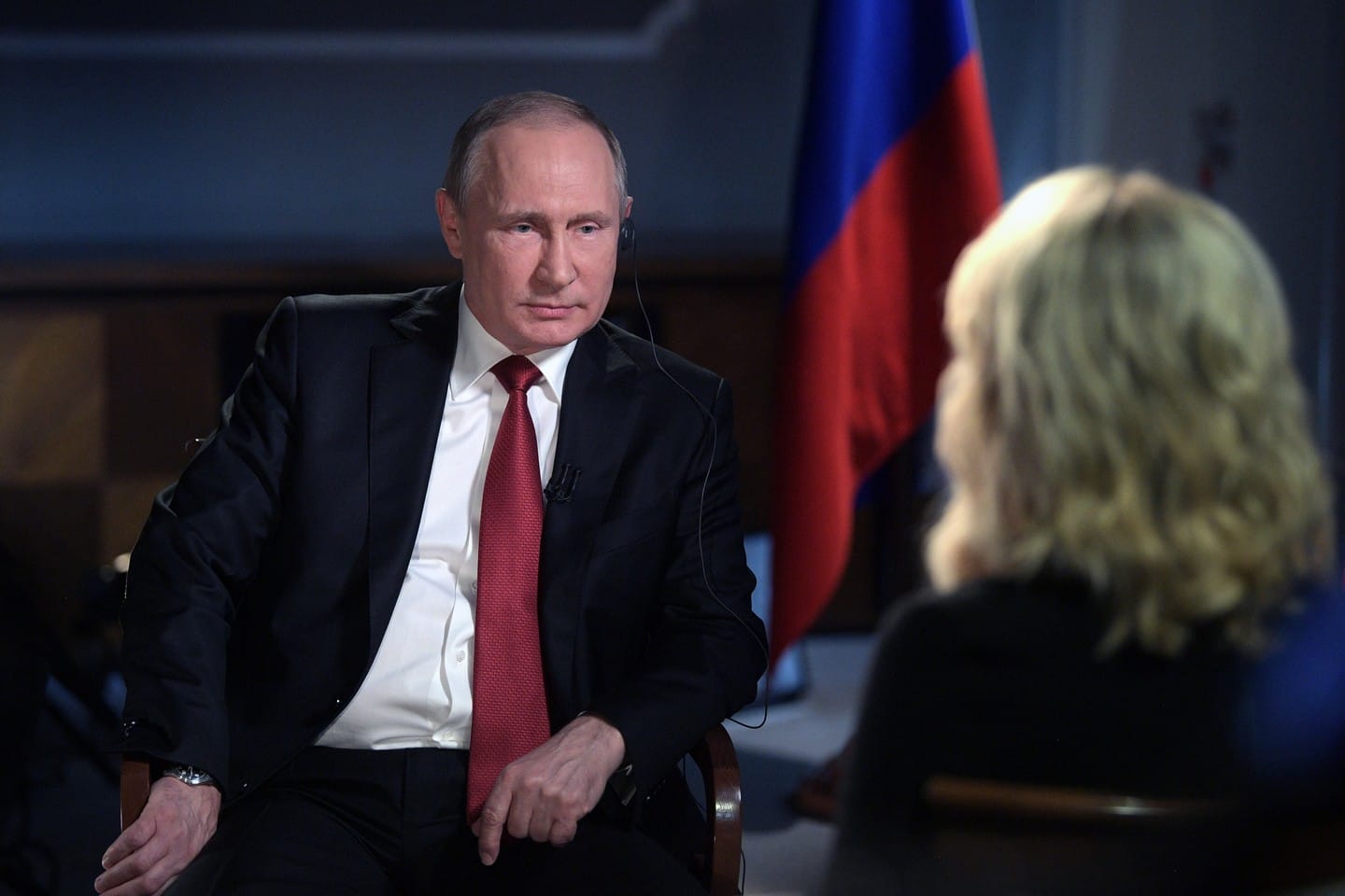 "Есть версия, что Кеннеди убили спецслужбы США". Как Путин уходил от ответов на вопросы Мегин Келли